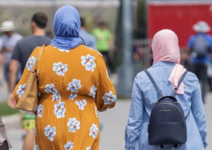 الحجاب ممنوع في كيبيك بحكم المحكمة
